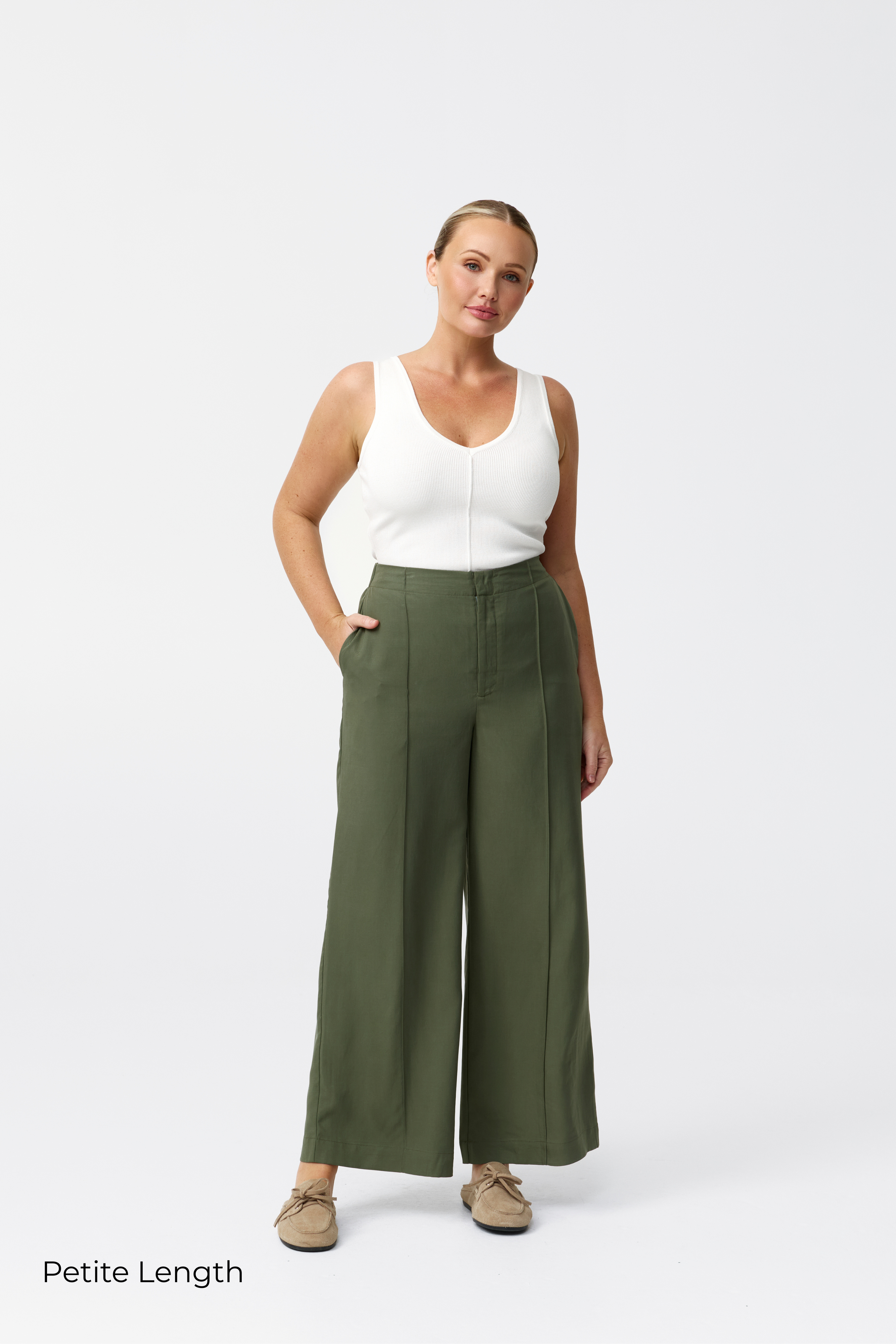 Tailored Pintuck Pants - Khaki