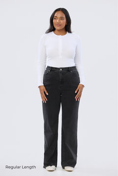 Signature Straight Leg Jeans - Black Wash