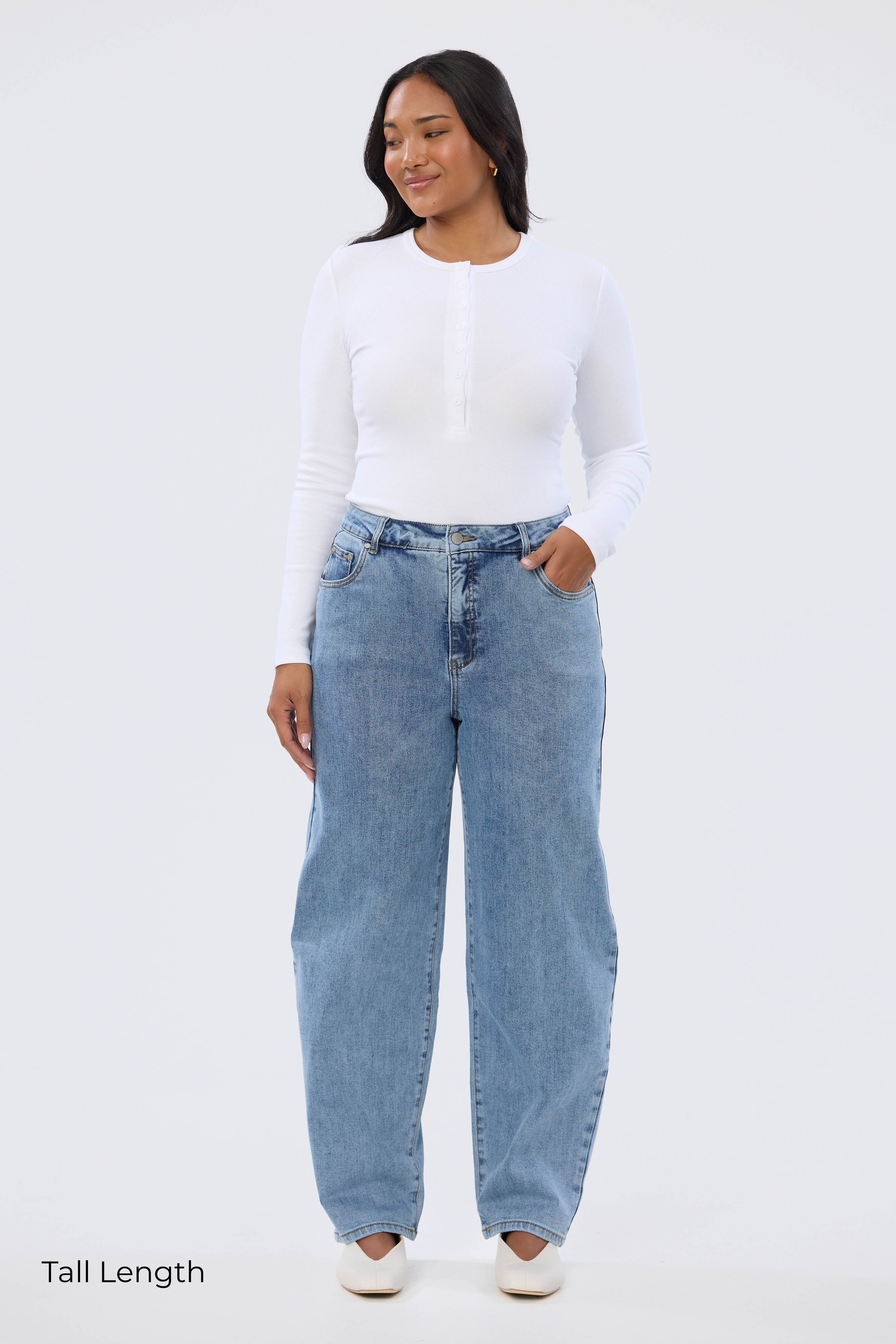 Signature Barrel Leg Jeans - Mid Blue Wash