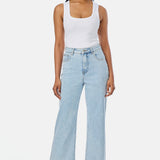 Signature Straight Leg Jeans - Light Blue Wash