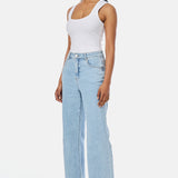 Signature Straight Leg Jeans - Light Blue Wash