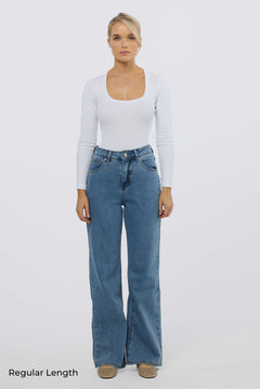 Signature Straight Leg Jeans - Mid Blue Wash