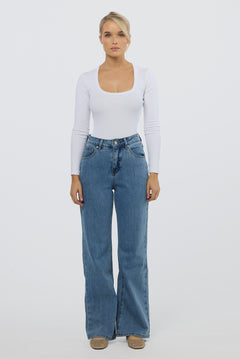 Signature Straight Leg Jeans - Mid Blue Wash