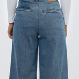 Signature Wide Leg Jeans - Mid Blue Wash